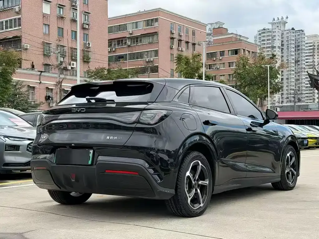 BYD Seal 06GT — фото 4
