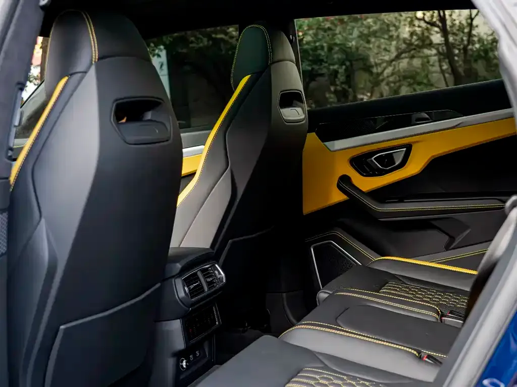 Lamborghini Urus — фото 10