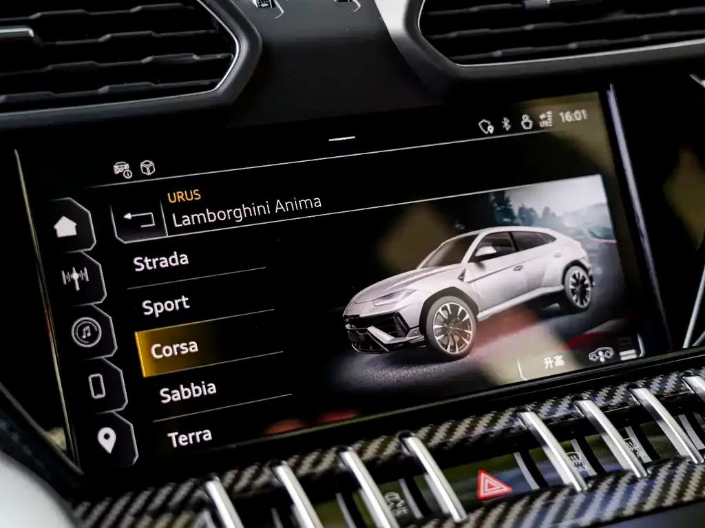 Lamborghini Urus — фото 8