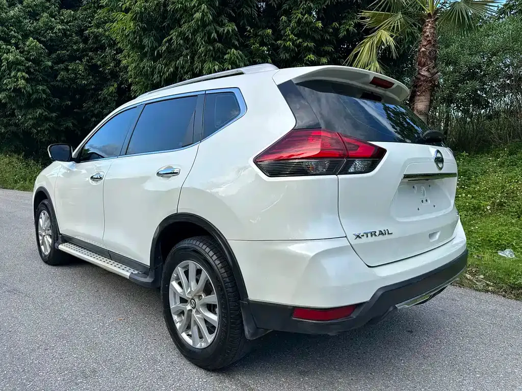 Nissan X-Trail — фото 6