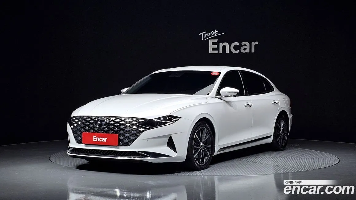 Hyundai Grandeur — фото 1