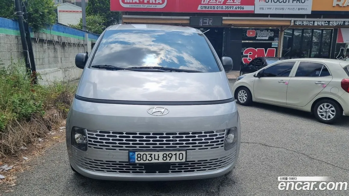 Hyundai Staria — фото 2