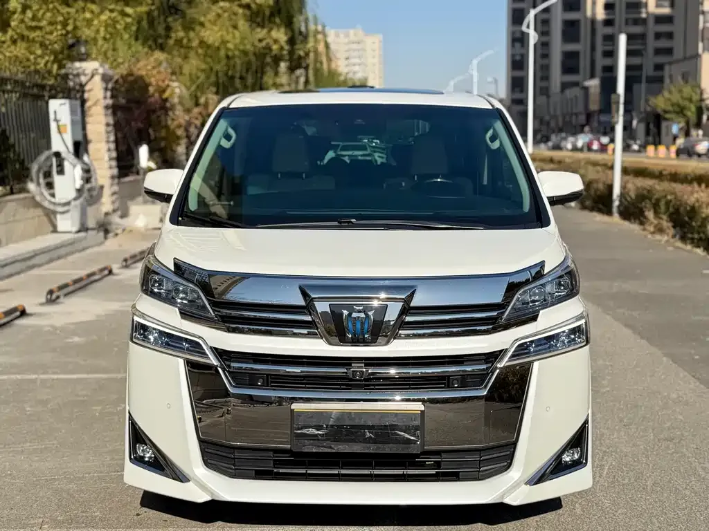 Toyota Vellfire 2022 из CN, фото 2