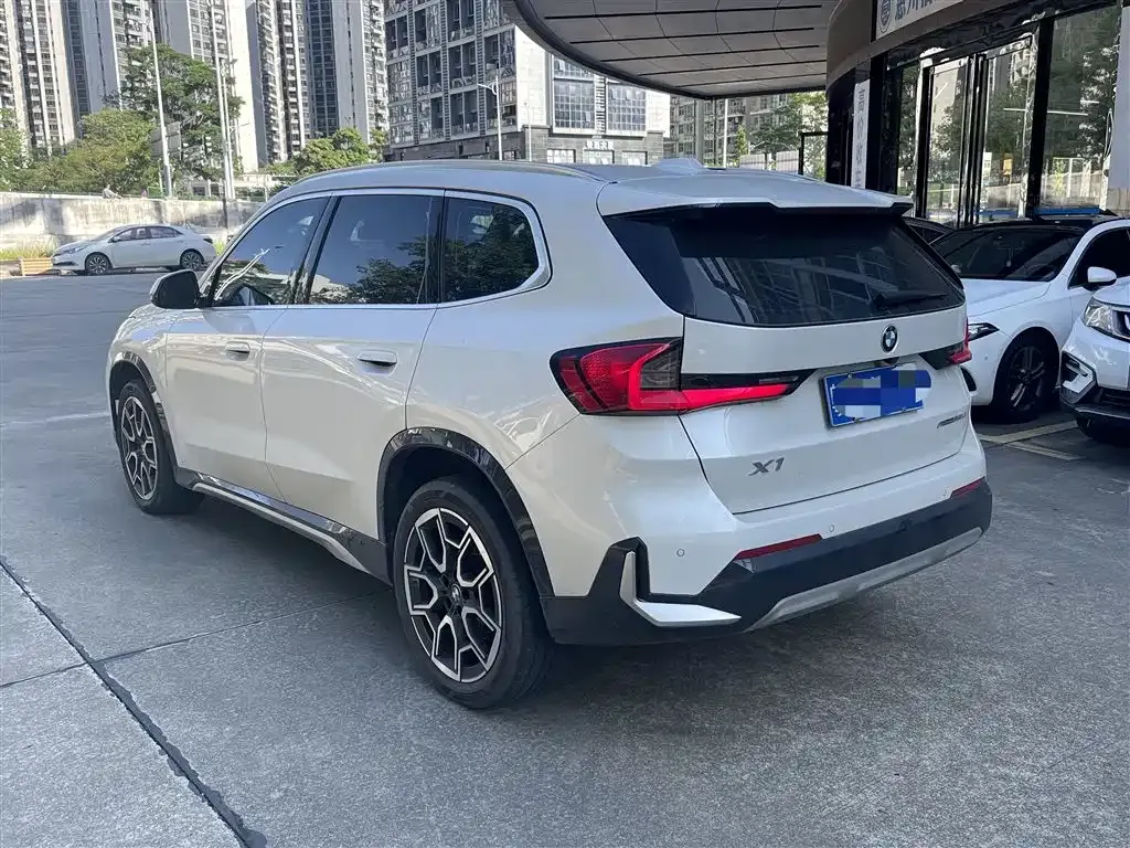 BMW X1 — фото 7