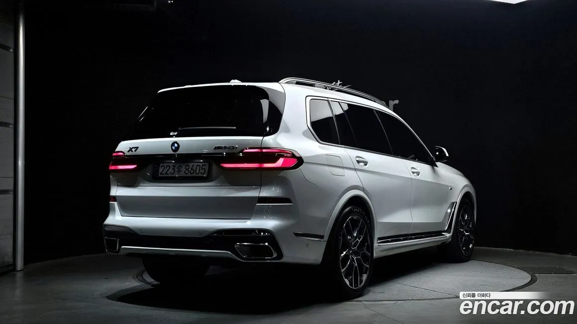 BMW X7 — фото 2