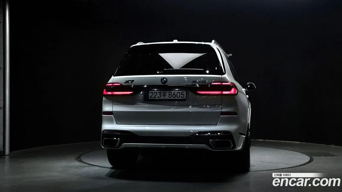 BMW X7 — фото 4