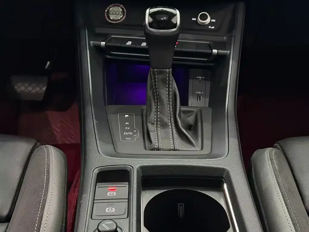 Audi Q3 Sportback 2021 из CN, фото 10