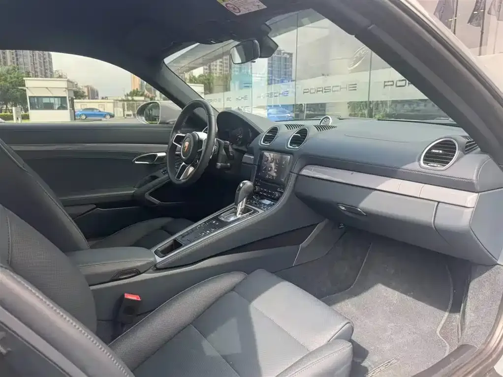 Porsche 718 2025 из CN, фото 2