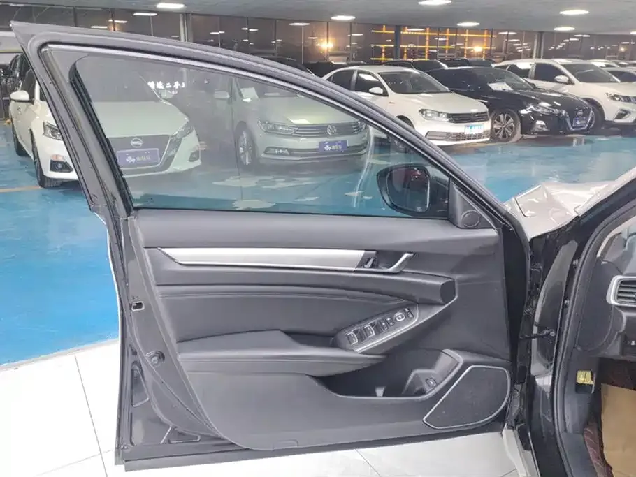 Honda Accord 2022 из CN, фото 7