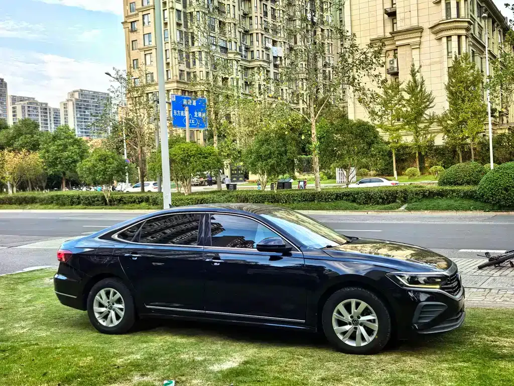 Volkswagen Passat 2022 из CN, фото 3