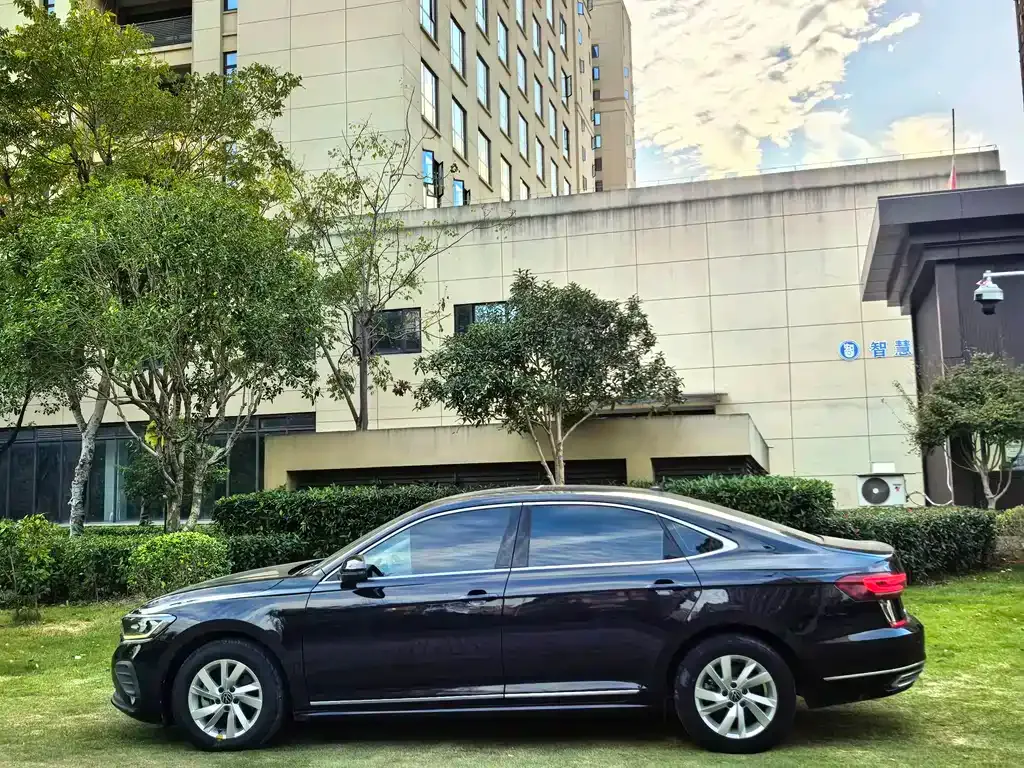 Volkswagen Passat 2022 из CN, фото 7