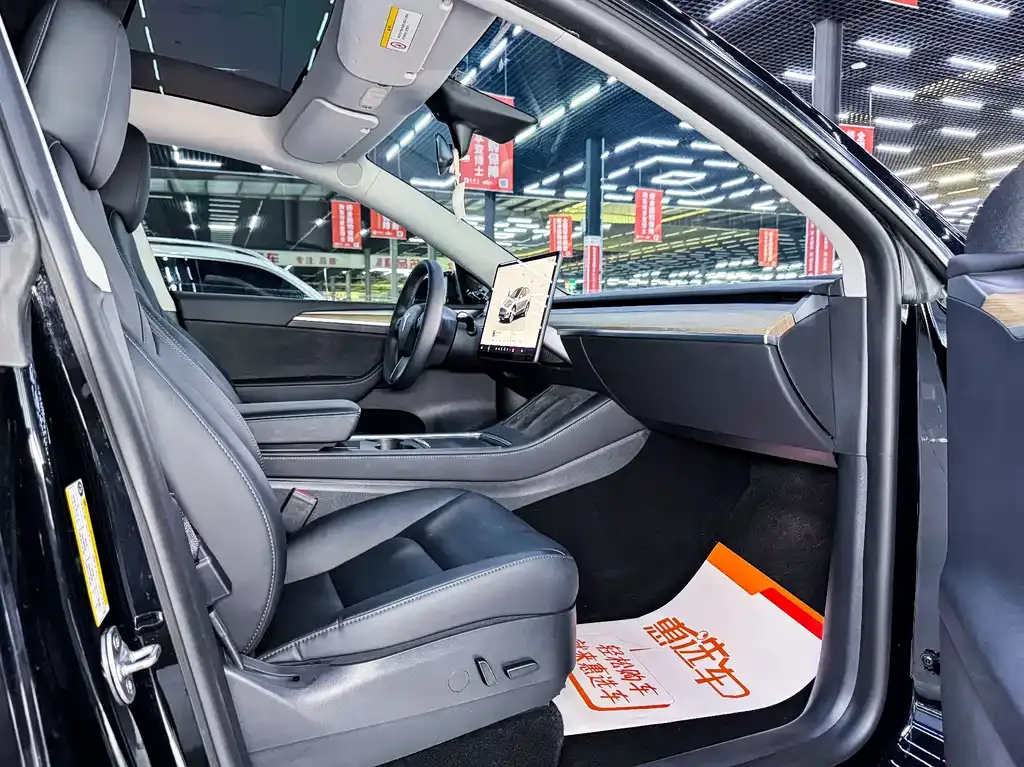 Tesla Model Y 2022 из CN, фото 5