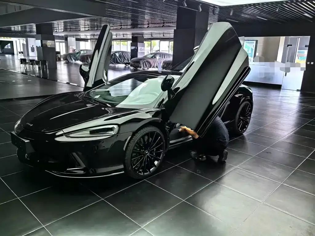 McLaren GT 2023 из CN, фото 1