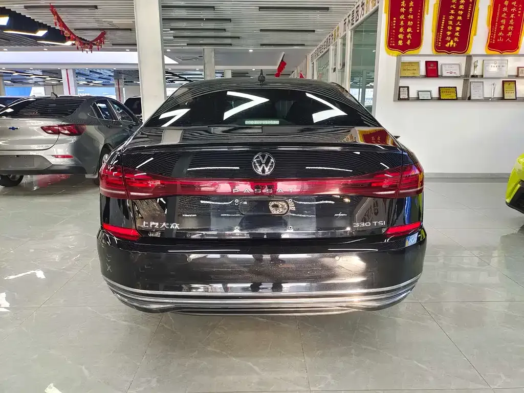 Volkswagen Passat — фото 9