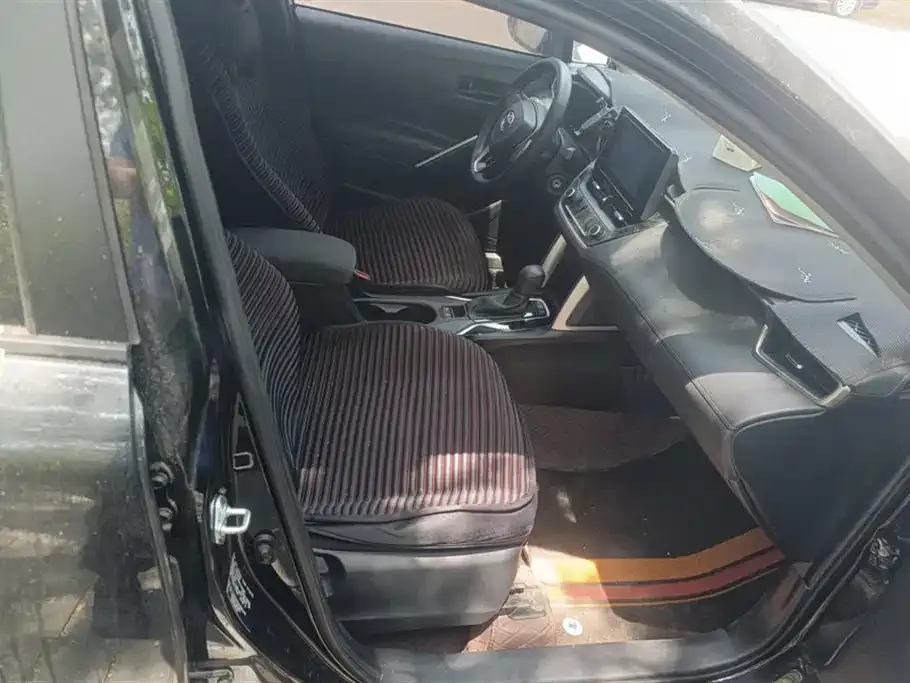 Toyota Frontlander 2023 из CN, фото 8