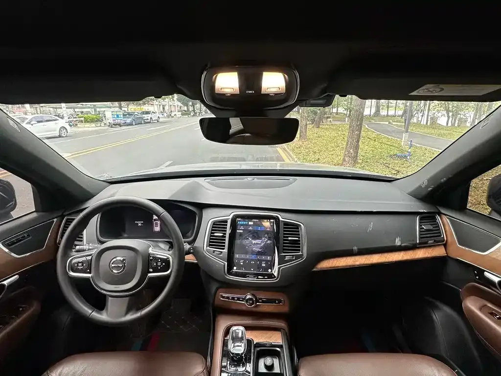 Volvo XC90 2023 из CN, фото 4