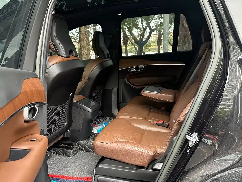 Volvo XC90 2023 из CN, фото 5