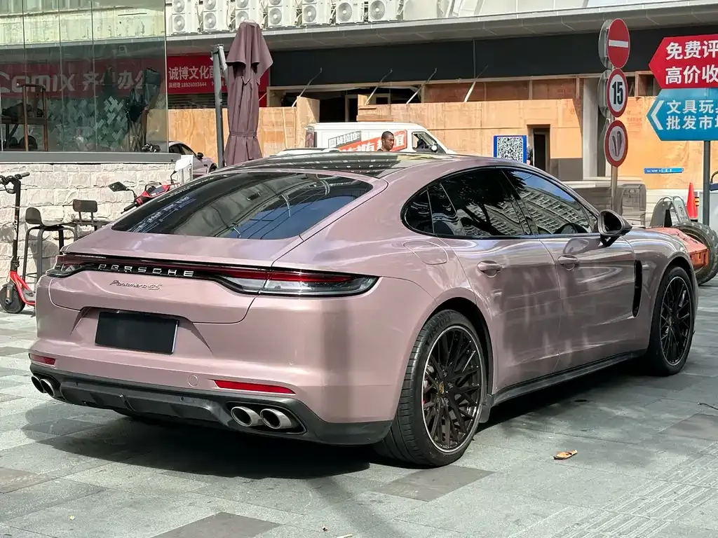 Porsche Panamera — фото 9