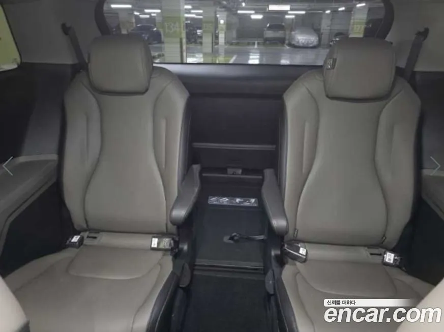 Kia Carnival — фото 10