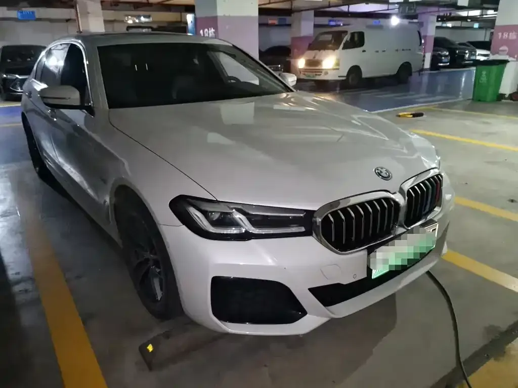 BMW 5 Series New Energy — фото 2