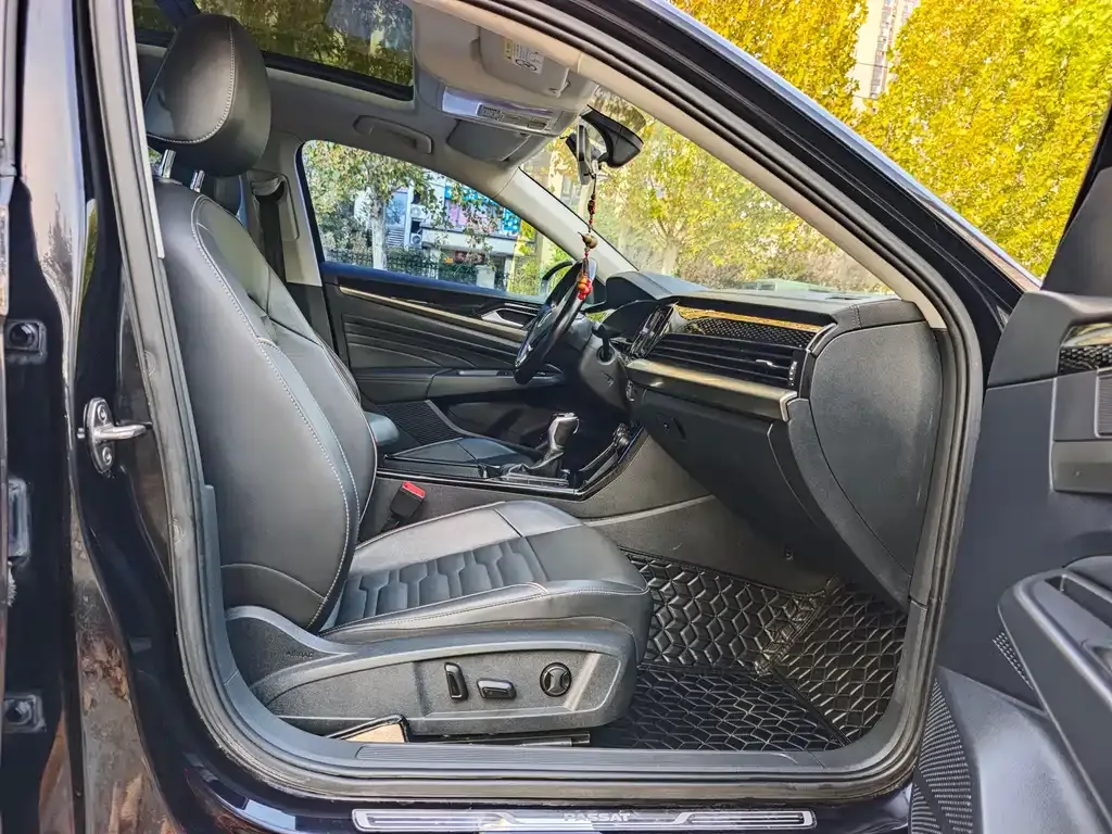 Volkswagen Passat 2021 из CN, фото 6