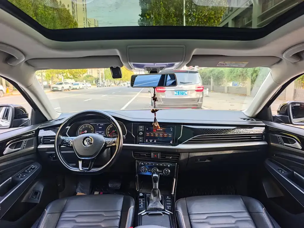 Volkswagen Passat 2021 из CN, фото 8