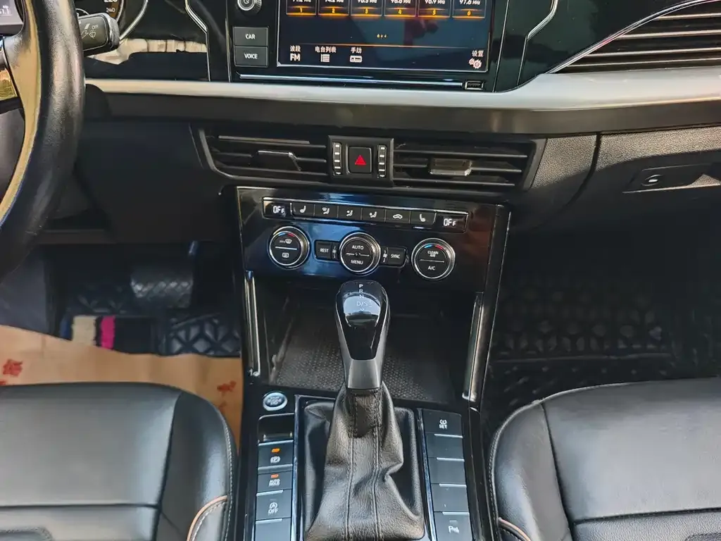 Volkswagen Passat 2021 из CN, фото 9