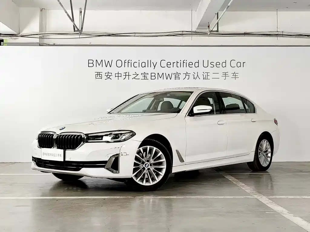 BMW 5 Series — фото 1