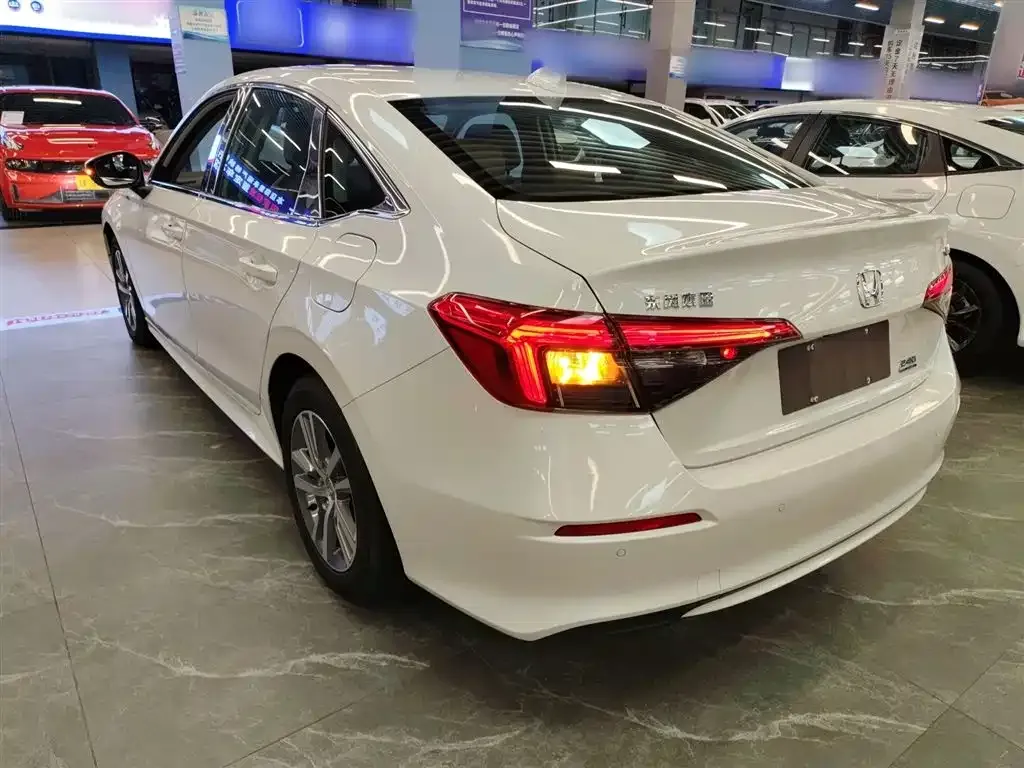 Honda Civic — фото 5