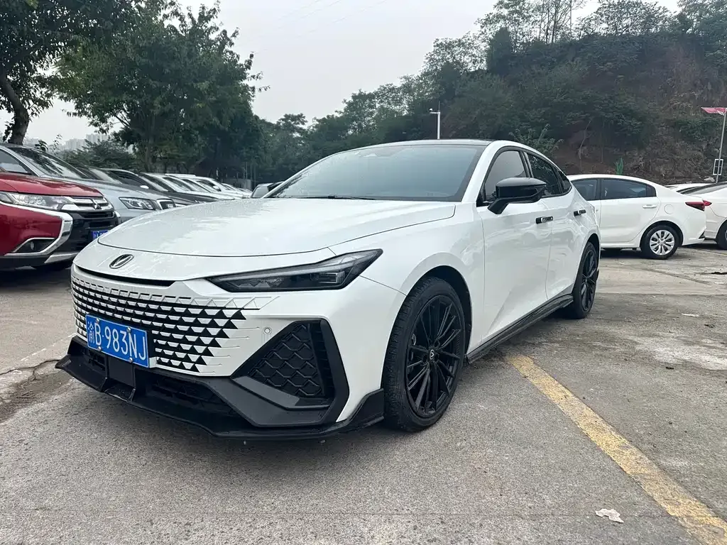 Changan UNI-V 2025 из CN, фото 1