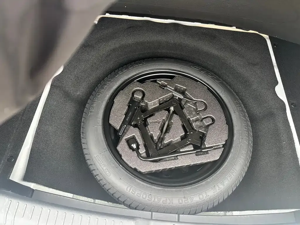 Changan UNI-V 2025 из CN, фото 9