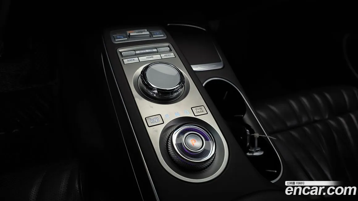 Genesis GV70 — фото 9