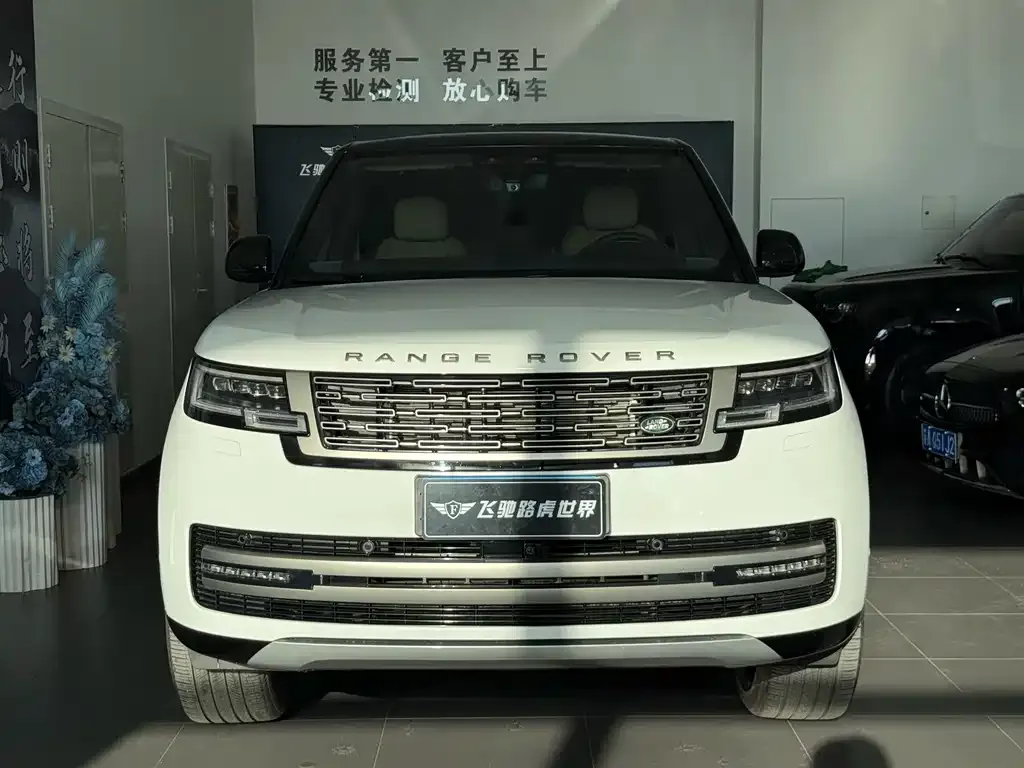 Land Rover Range Rover 2025 из CN, фото 2