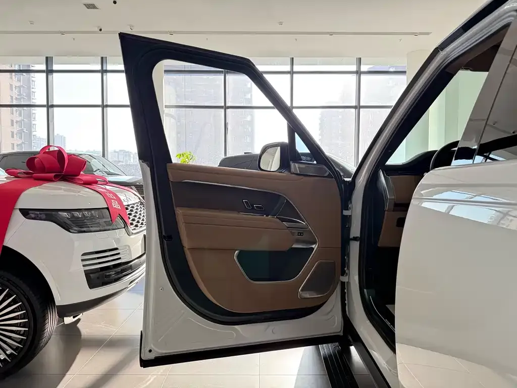 Land Rover Range Rover 2025 из CN, фото 6