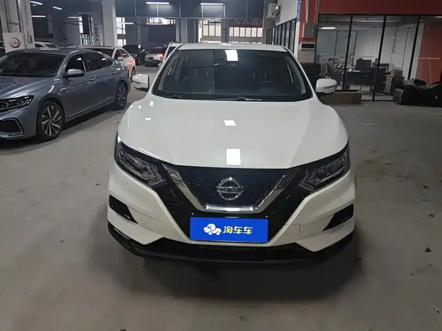 Nissan Qashqai 2022 из CN, фото 2