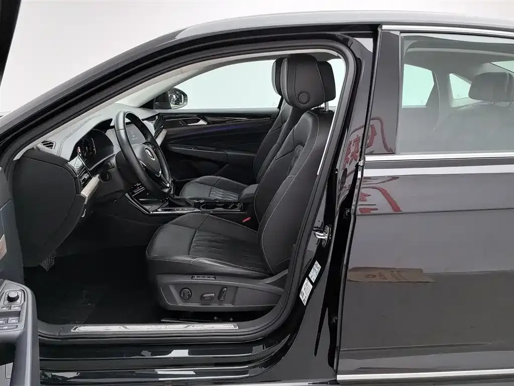 Volkswagen Passat — фото 10
