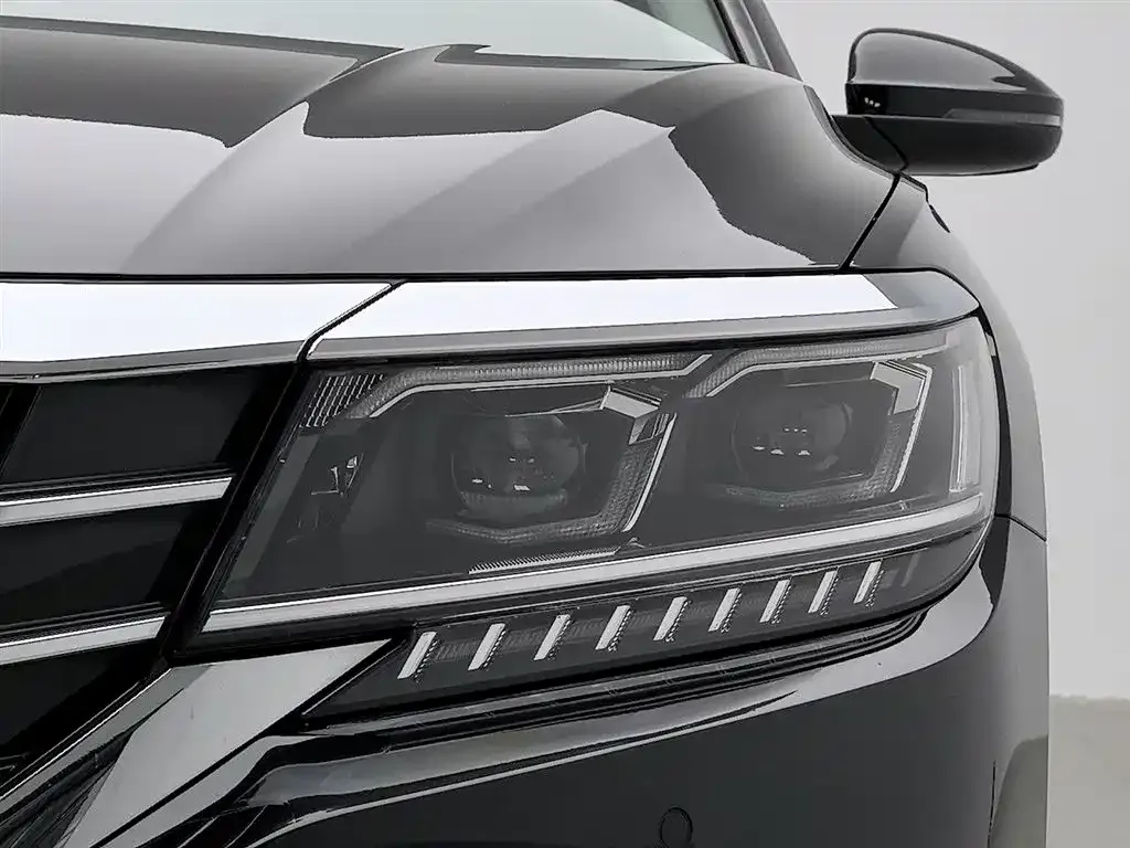 Volkswagen Passat — фото 7