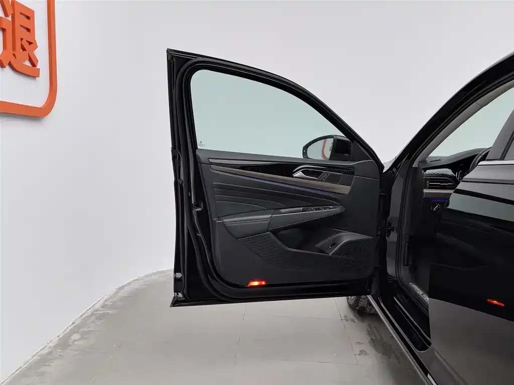 Volkswagen Passat — фото 8