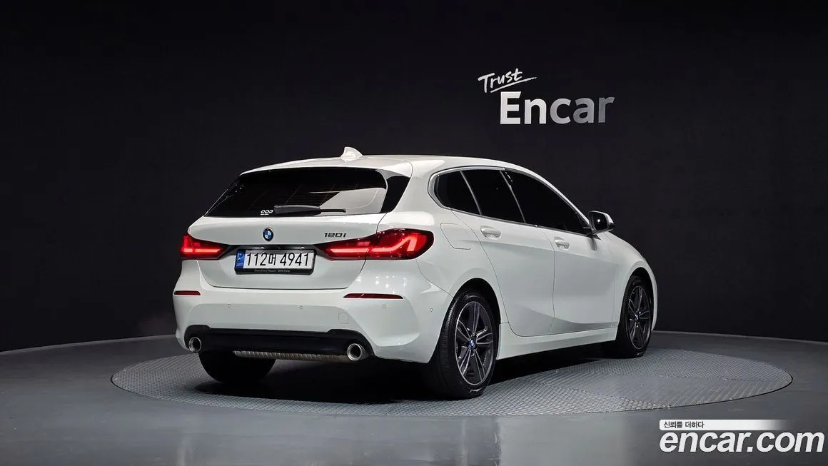 BMW 1-Series 2022 из KR, фото 2
