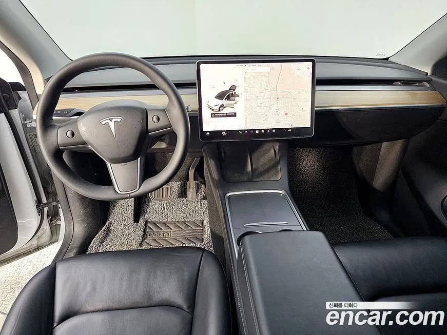 Tesla Model Y — фото 5