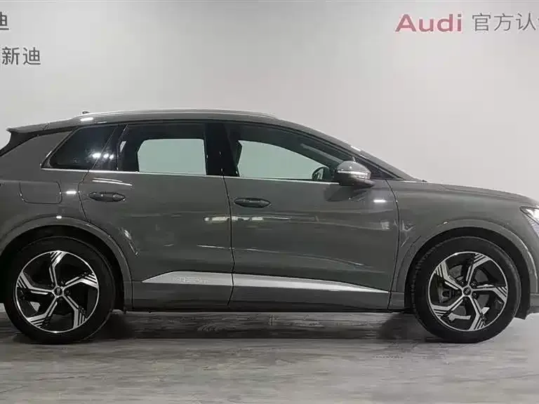 Audi Q4 e-tron — фото 3