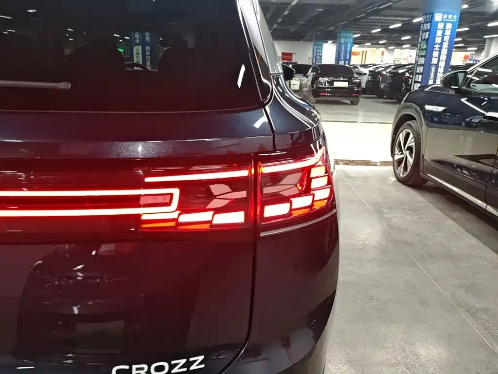 Volkswagen ID.6 Crozz 2022 из CN, фото 8