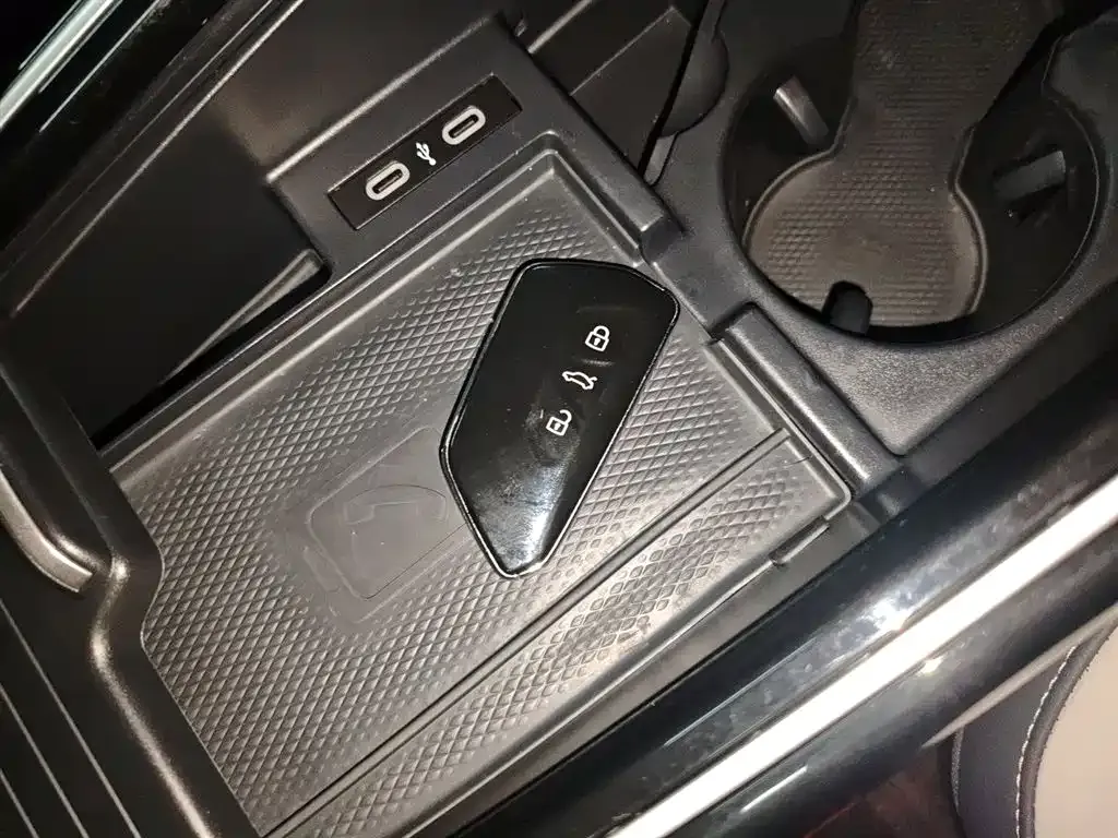 Volkswagen ID.6 Crozz 2022 из CN, фото 9