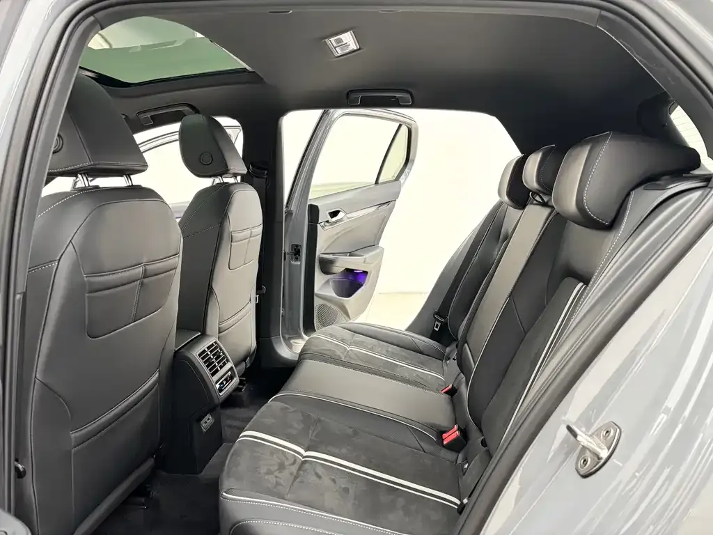 Volkswagen Golf 2021 из CN, фото 10