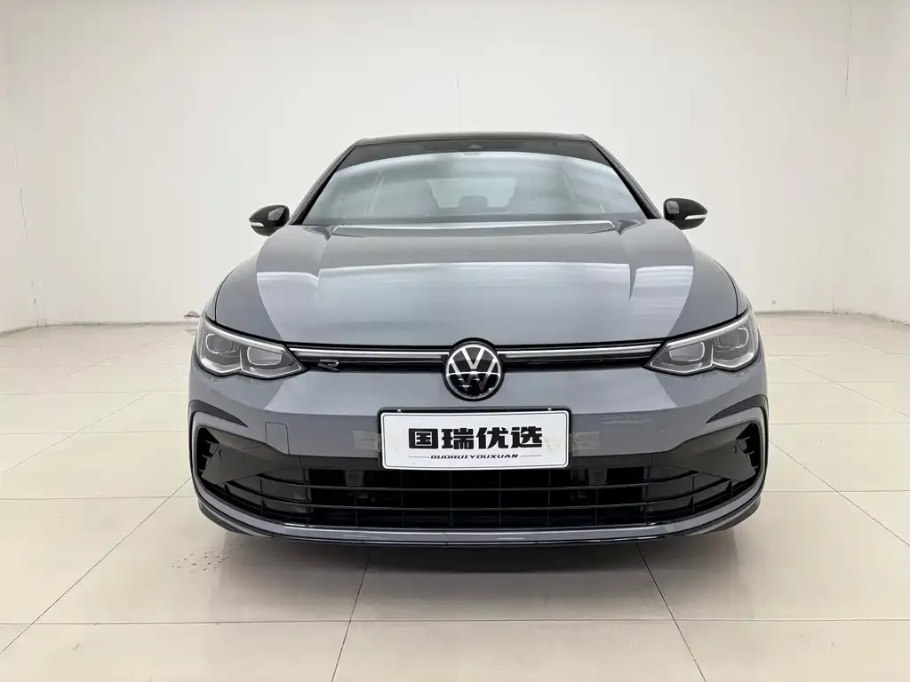 Volkswagen Golf 2021 из CN, фото 2