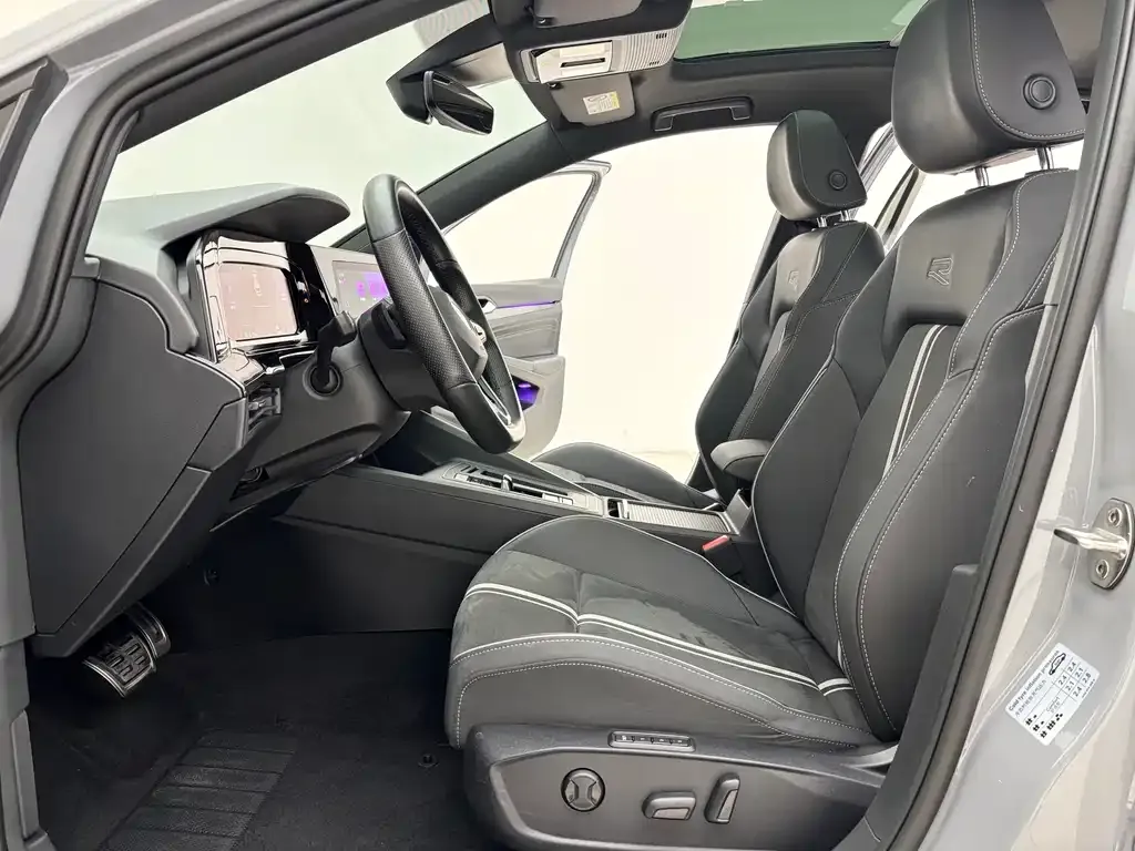 Volkswagen Golf 2021 из CN, фото 7