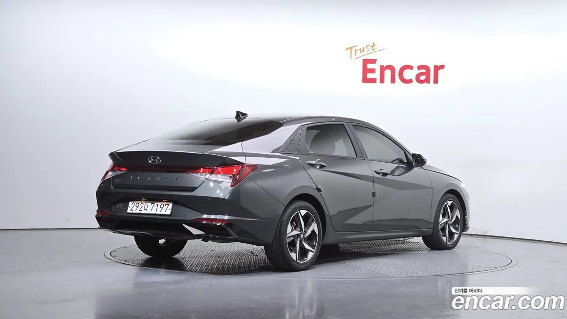 Hyundai AVANTE 2022 из KR, фото 2