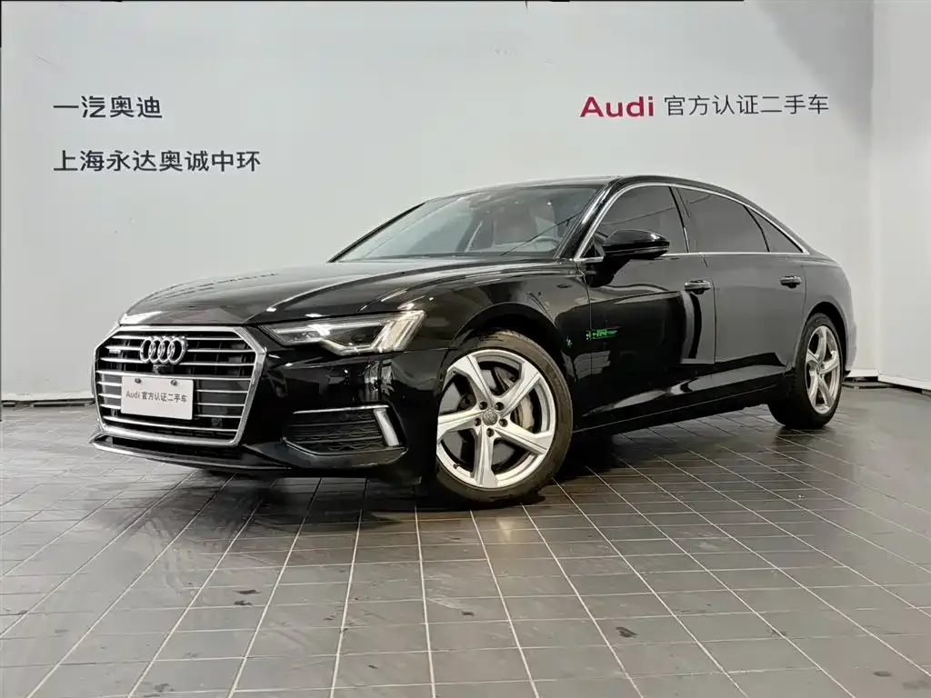 Audi A6L — фото 1