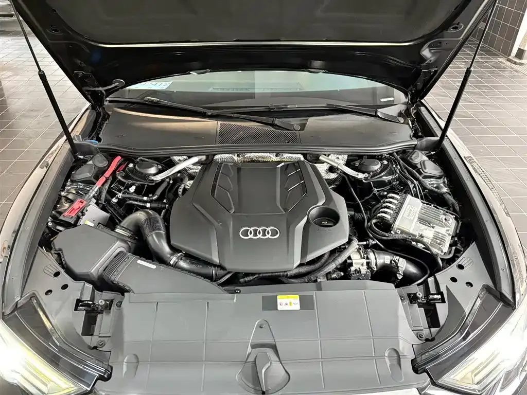Audi A6L — фото 6
