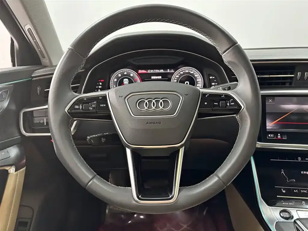Audi A6L — фото 8